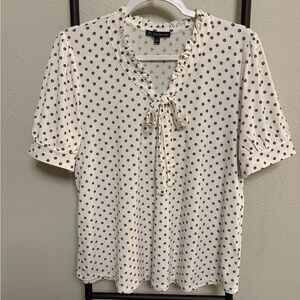 Adrianna Papell White with Black Micro Floral Print Top Size Large